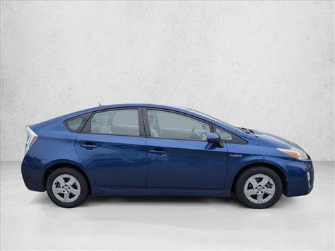 Used 2010 Toyota Prius Three image 4
