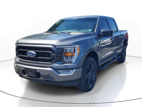 Used 2022 Ford F150 XLT w/ Equipment Group 302A High AWD/4WD image 3