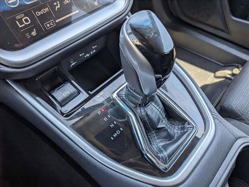 Used 2020 Subaru Outback Premium AWD/4WD image 12