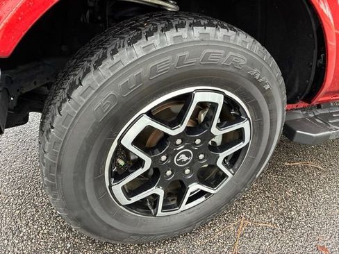 Used 2024 Ford Bronco Outer Banks AWD/4WD image 11