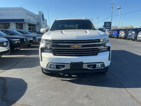 Used 2019 Chevrolet Silverado 1500 High Country w/ Technology Package image 7
