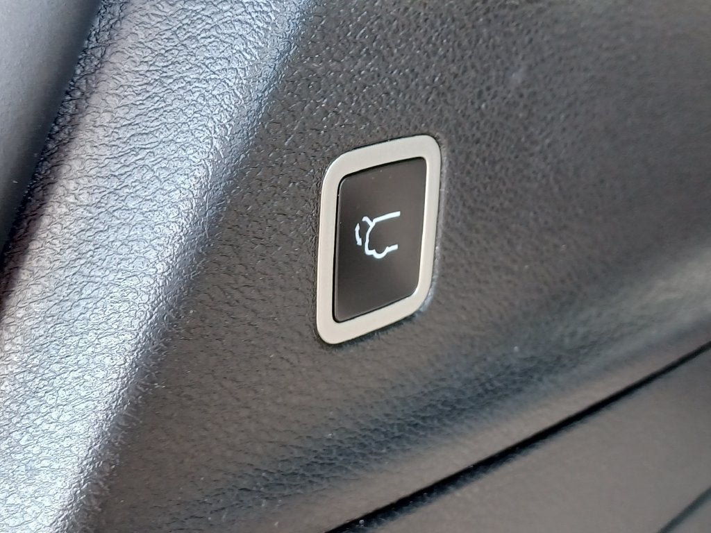 Used 2025 Chrysler Pacifica Select FWD image 30