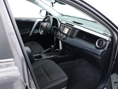 Used 2018 Toyota RAV4 LE image 26