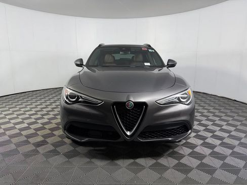 Used 2023 Alfa Romeo Stelvio Ti AWD/4WD image 3