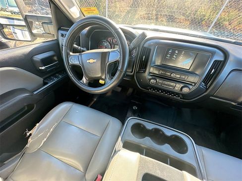 Used 2018 Chevrolet Silverado 3500 W/T w/ WT Convenience Package image 15