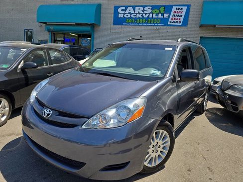 Used 2008 Toyota Sienna LE AWD/4WD image 2