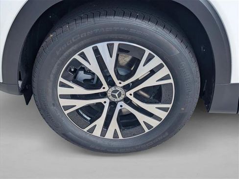 Used 2026 Mercedes-Benz GLB 250 image 9
