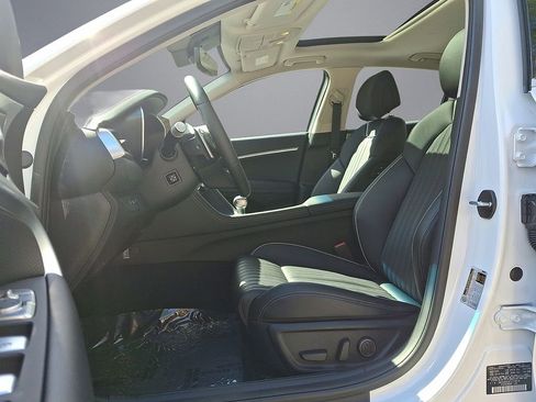 Used 2026 Genesis G70 2.5T Prestige image 11