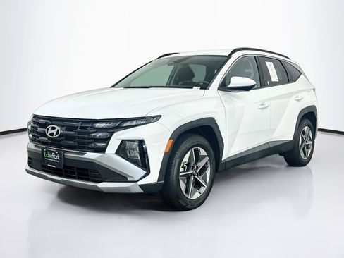 Used 2025 Hyundai Tucson SEL AWD/4WD image 3