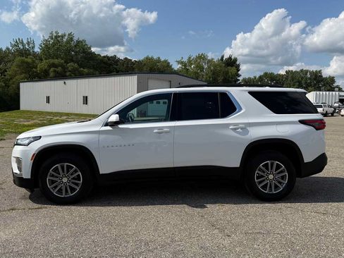 Used 2023 Chevrolet Traverse LT AWD/4WD image 6