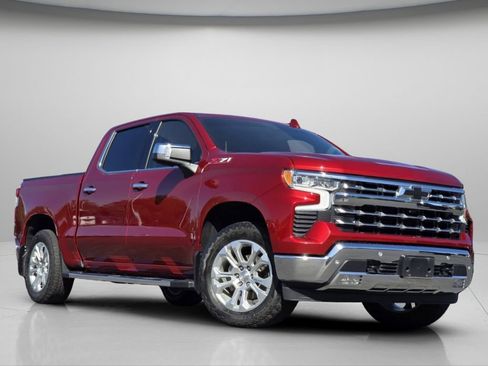 Used 2024 Chevrolet Silverado 1500 LTZ w/ Technology Package AWD/4WD image 2