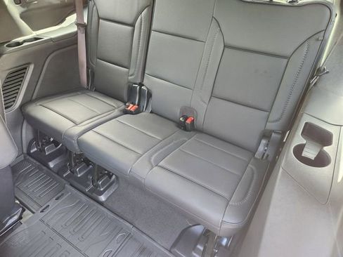 Used 2025 GMC Yukon Denali w/ Sun & Power Step Package AWD/4WD image 31