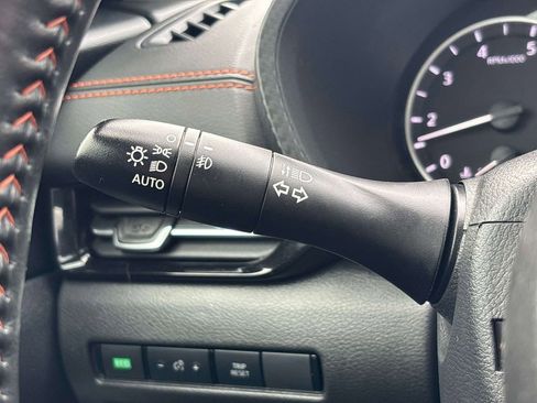 Certified 2023 Nissan Sentra SR image 30