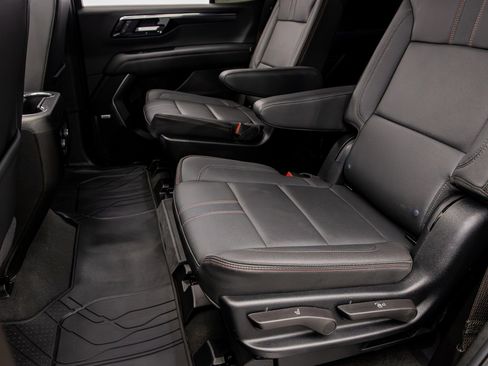 Used 2025 Chevrolet Tahoe RST w/ Comfort Package AWD/4WD image 35