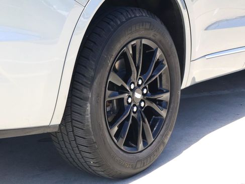 Used 2024 Cadillac XT6 Luxury FWD image 12