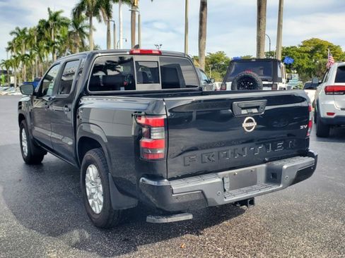 Used 2022 Nissan Frontier SV image 5