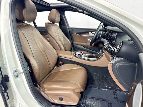 Used 2019 Mercedes-Benz E 300 E 300 image 35