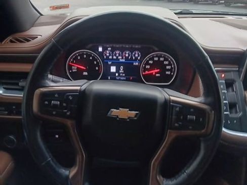 Used 2021 Chevrolet Suburban High Country image 18