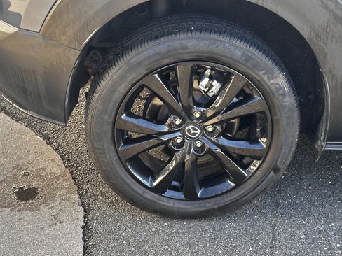 Certified 2023 MAZDA CX-30 AWD 2.5 S w/ Preferred Package image 17