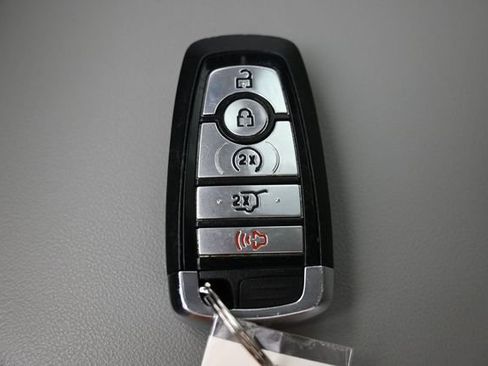 Certified 2025 Ford Expedition Active AWD/4WD image 25
