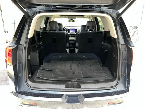 Used 2019 GMC Acadia Denali w/ Technology Package image 13