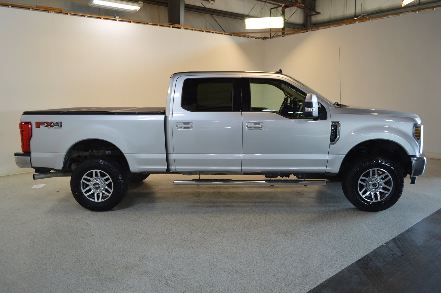 Used 2019 Ford F250 Lariat w/ Tow Technology Bundle AWD/4WD image 2