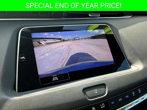 Used 2023 Cadillac XT4 Premium Luxury image 14