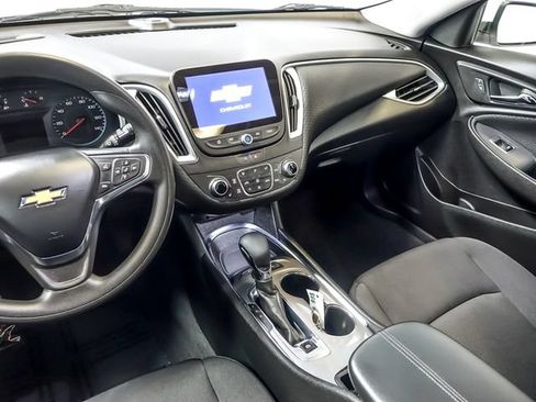 Used 2024 Chevrolet Malibu LT FWD image 18