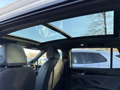 New 2026 Volkswagen Tiguan SEL R-Line image 20