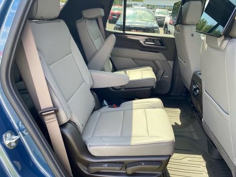 New 2026 GMC Yukon Elevation w/ Elevation Premium Package AWD/4WD image 23