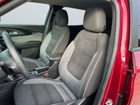 Used 2022 Chevrolet TrailBlazer LT w/ Driver Confidence Package image 10