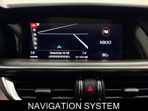 Used 2018 Alfa Romeo Stelvio Ti image 26