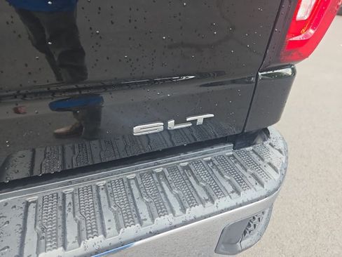 Used 2019 GMC Sierra 1500 SLT w/ SLT Premium Package AWD/4WD image 17