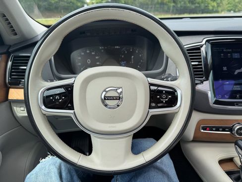 Used 2018 Volvo XC90 T6 Inscription w/ Convenience Package AWD/4WD image 12