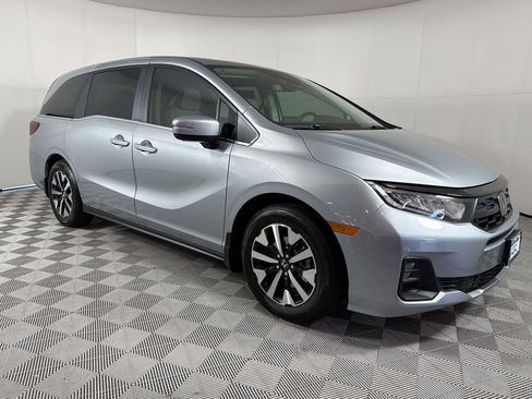 New 2026 Honda Odyssey EX-L image 7