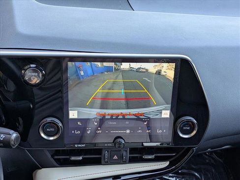 Used 2022 Lexus NX 350h AWD w/ Towing Package (2000 Lbs) image 15