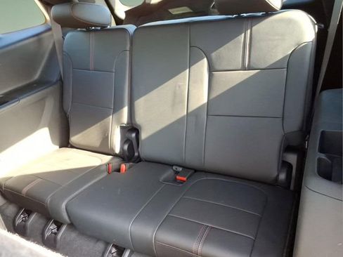 Used 2023 Chevrolet Traverse RS w/ LPO, Floor Liner Package AWD/4WD image 14
