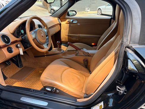 Used 2006 Porsche Boxster RWD image 2