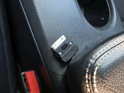 Used 2014 Mercedes-Benz CLA 250 4MATIC image 23