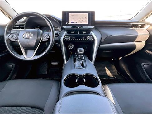 Used 2023 Toyota Venza LE image 20