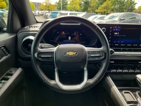 Used 2023 Chevrolet Colorado LT RWD image 10