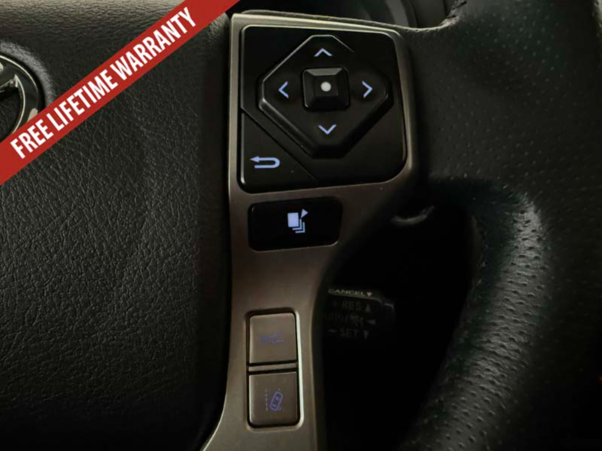 Used 2022 Toyota 4Runner Limited AWD/4WD image 36