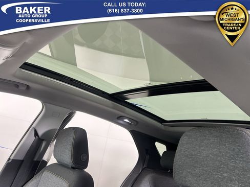 Used 2023 Chevrolet Equinox LT image 19