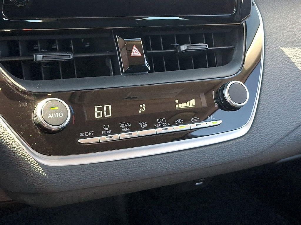 Used 2026 Toyota Corolla LE FWD image 15