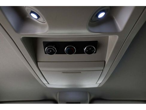 Used 2012 Dodge Grand Caravan Crew FWD image 27