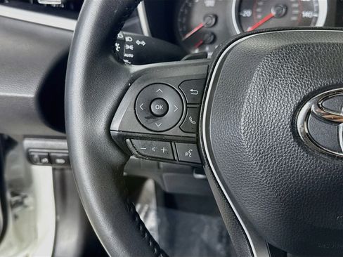 Used 2022 Toyota Corolla SE FWD image 14