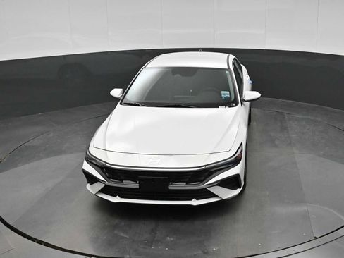 New 2026 Hyundai Elantra SE FWD image 26