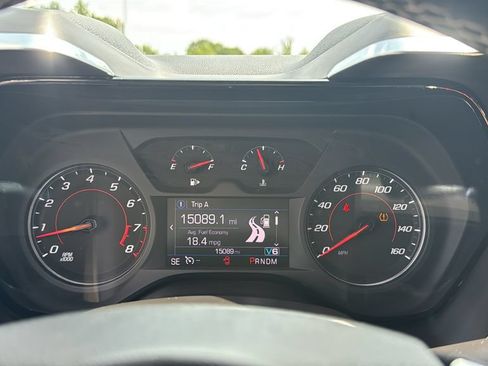 Used 2022 Chevrolet Camaro LT w/ Technology Package RWD image 19