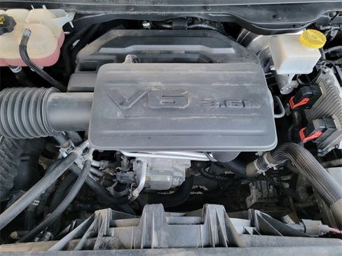 Certified 2019 RAM 1500 Big Horn image 40