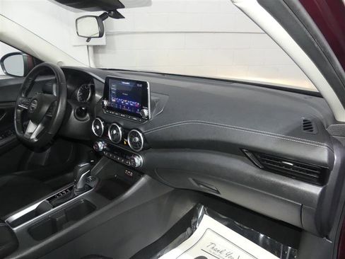 Used 2021 Nissan Sentra SV image 24